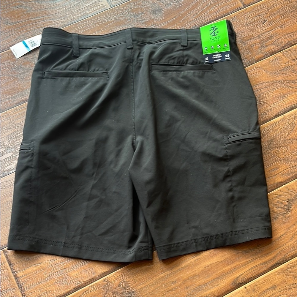 NEW IZOD Men's Black Cargo Shorts - Size 36 - Picture 9 of 10